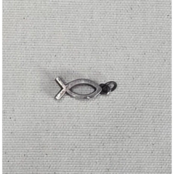 Vintage James Avery Sterling Silver Ichthys Pendant – “JA STER” Candelabra Mark - Picture 3 of 6